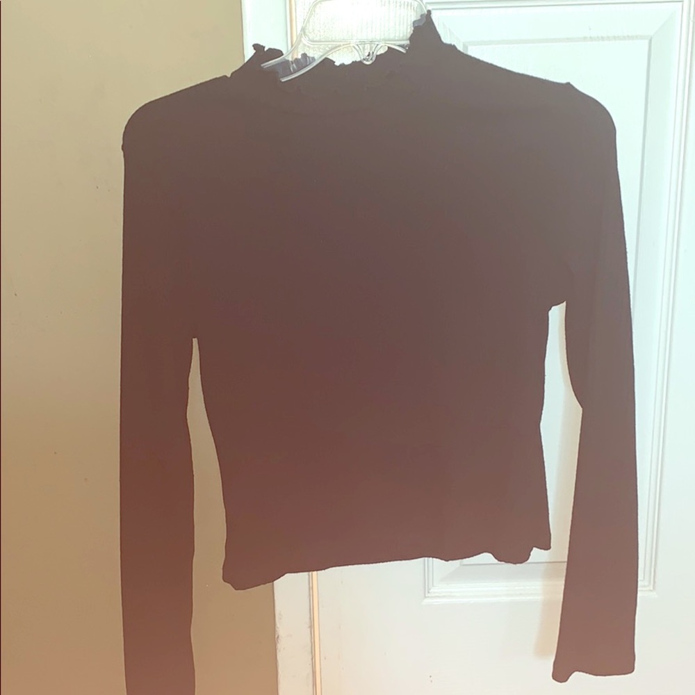 Lovely turtle neck crop top